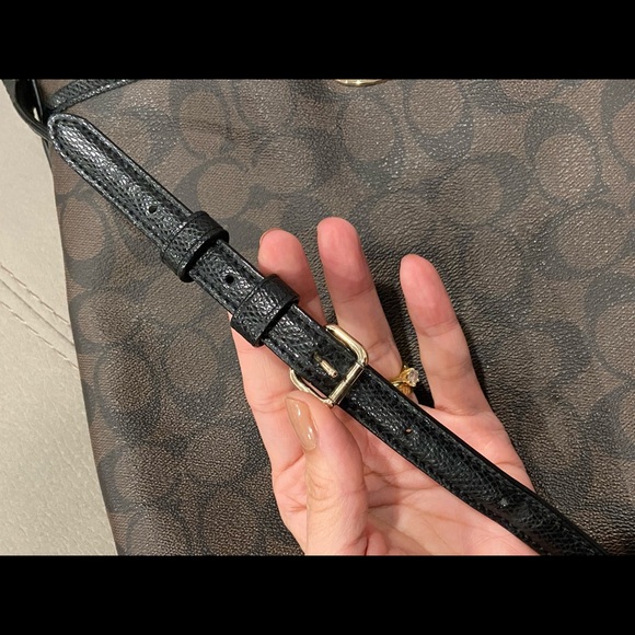 SOLD! Coach Crossbody bag, signature Canvas - Picture 9 of 14